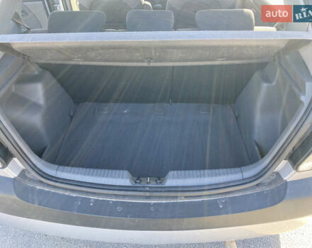 Сірий Кіа Ріо, об'ємом двигуна 1.4 л та пробігом 140 тис. км за 5100 $, фото 14 на Automoto.ua