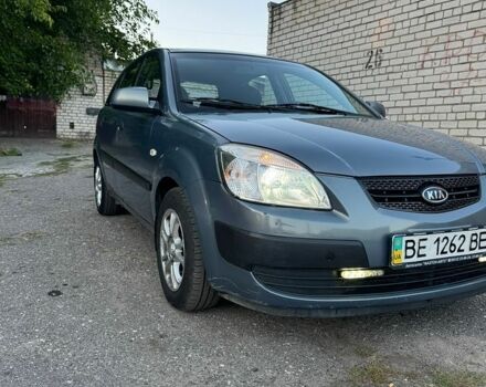 Серый Киа Рио, объемом двигателя 1.4 л и пробегом 149 тыс. км за 5000 $, фото 1 на Automoto.ua