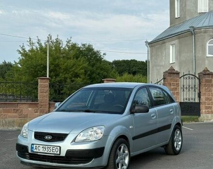 Серый Киа Рио, объемом двигателя 1.5 л и пробегом 276 тыс. км за 2999 $, фото 2 на Automoto.ua