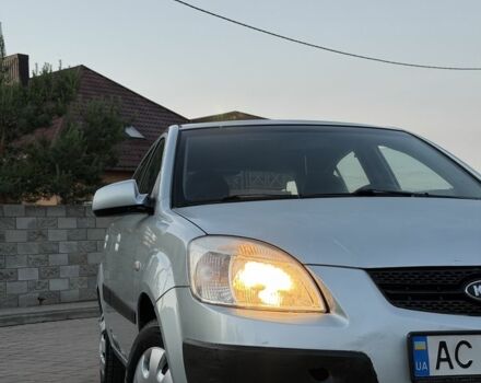 Сірий Кіа Ріо, об'ємом двигуна 1.5 л та пробігом 279 тис. км за 4825 $, фото 3 на Automoto.ua