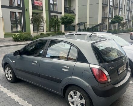 Сірий Кіа Ріо, об'ємом двигуна 1.4 л та пробігом 290 тис. км за 5006 $, фото 2 на Automoto.ua