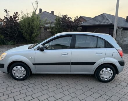 Сірий Кіа Ріо, об'ємом двигуна 1.5 л та пробігом 279 тис. км за 4825 $, фото 9 на Automoto.ua