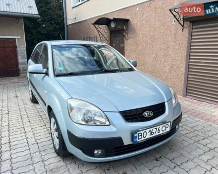Серый Киа Рио, объемом двигателя 1.5 л и пробегом 265 тыс. км за 4499 $, фото 2 на Automoto.ua