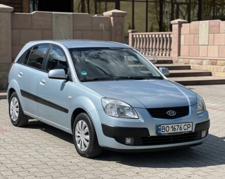 Сірий Кіа Ріо, об'ємом двигуна 1.5 л та пробігом 278 тис. км за 4300 $, фото 1 на Automoto.ua