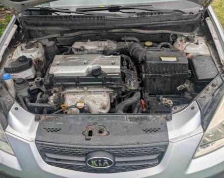 Серый Киа Рио, объемом двигателя 1.4 л и пробегом 143 тыс. км за 3700 $, фото 8 на Automoto.ua