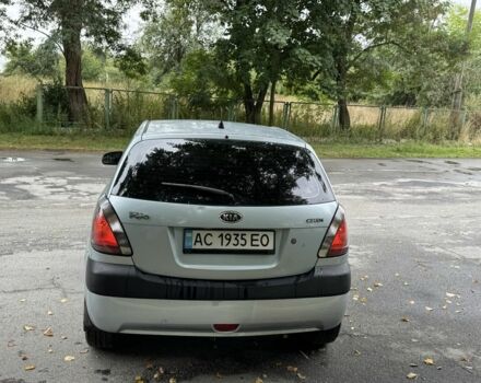 Серый Киа Рио, объемом двигателя 1.5 л и пробегом 200 тыс. км за 3293 $, фото 5 на Automoto.ua