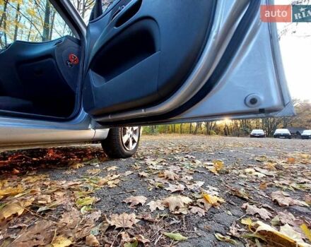 Серый Киа Рио, объемом двигателя 1.6 л и пробегом 176 тыс. км за 5700 $, фото 18 на Automoto.ua