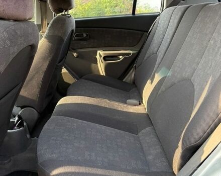 Серый Киа Рио, объемом двигателя 1.5 л и пробегом 276 тыс. км за 2999 $, фото 10 на Automoto.ua