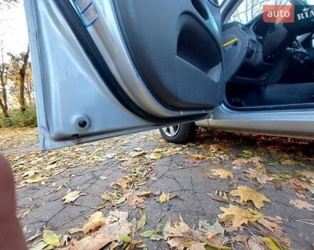 Серый Киа Рио, объемом двигателя 1.6 л и пробегом 176 тыс. км за 5700 $, фото 19 на Automoto.ua