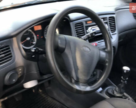 Серый Киа Рио, объемом двигателя 0 л и пробегом 500 тыс. км за 2000 $, фото 10 на Automoto.ua
