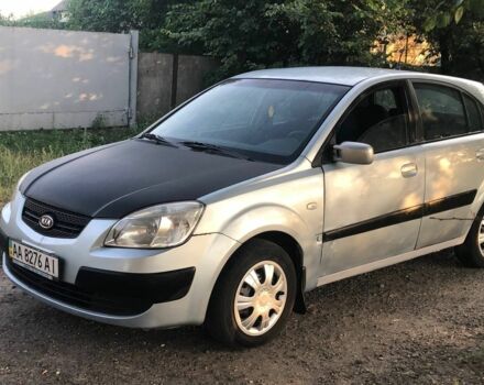 Сірий Кіа Ріо, об'ємом двигуна 0 л та пробігом 150 тис. км за 2000 $, фото 3 на Automoto.ua