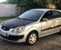 Сірий Кіа Ріо, об'ємом двигуна 0 л та пробігом 150 тис. км за 2000 $, фото 3 на Automoto.ua