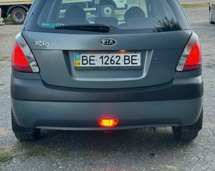 Серый Киа Рио, объемом двигателя 1.4 л и пробегом 149 тыс. км за 5000 $, фото 5 на Automoto.ua