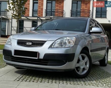 Серый Киа Рио, объемом двигателя 1.6 л и пробегом 179 тыс. км за 5999 $, фото 10 на Automoto.ua