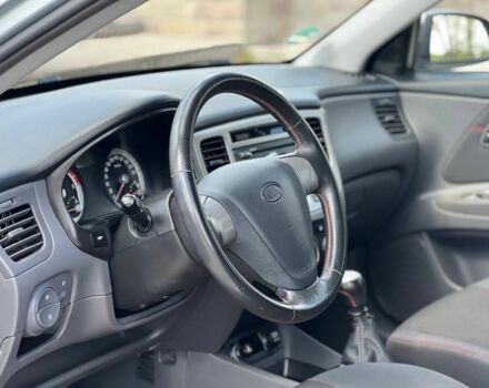 Сірий Кіа Ріо, об'ємом двигуна 1.5 л та пробігом 278 тис. км за 4300 $, фото 6 на Automoto.ua