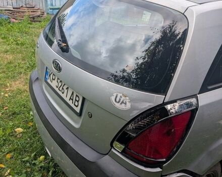 Сірий Кіа Ріо, об'ємом двигуна 1.4 л та пробігом 143 тис. км за 3700 $, фото 15 на Automoto.ua