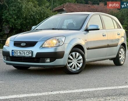 Сірий Кіа Ріо, об'ємом двигуна 1.5 л та пробігом 279 тис. км за 4550 $, фото 7 на Automoto.ua