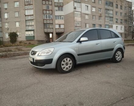 Серый Киа Рио, объемом двигателя 1.4 л и пробегом 267 тыс. км за 4600 $, фото 3 на Automoto.ua