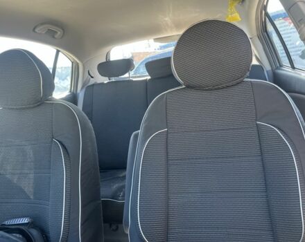 Сірий Кіа Ріо, об'ємом двигуна 1.4 л та пробігом 122 тис. км за 4600 $, фото 7 на Automoto.ua