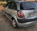 Серый Киа Рио, объемом двигателя 1.4 л и пробегом 500 тыс. км за 3000 $, фото 4 на Automoto.ua