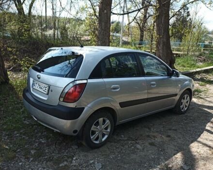 Серый Киа Рио, объемом двигателя 1.3 л и пробегом 225 тыс. км за 3500 $, фото 8 на Automoto.ua