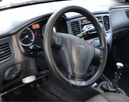 Серый Киа Рио, объемом двигателя 1.4 л и пробегом 500 тыс. км за 3000 $, фото 7 на Automoto.ua