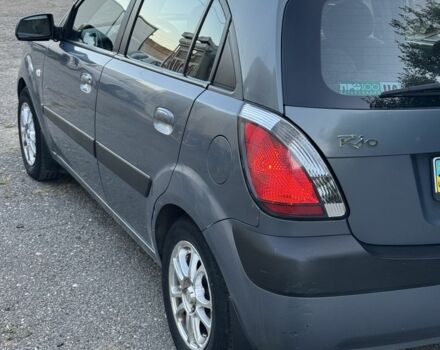 Серый Киа Рио, объемом двигателя 1.4 л и пробегом 149 тыс. км за 4898 $, фото 4 на Automoto.ua