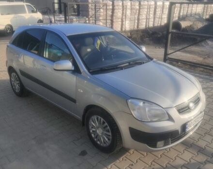 Серый Киа Рио, объемом двигателя 1.49 л и пробегом 280 тыс. км за 3900 $, фото 4 на Automoto.ua