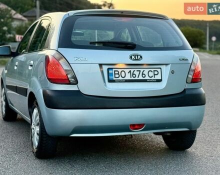 Серый Киа Рио, объемом двигателя 1.5 л и пробегом 279 тыс. км за 4550 $, фото 11 на Automoto.ua