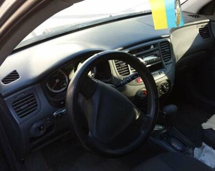 Серый Киа Рио, объемом двигателя 1.4 л и пробегом 194 тыс. км за 5999 $, фото 3 на Automoto.ua