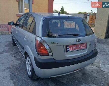 Серый Киа Рио, объемом двигателя 0 л и пробегом 127 тыс. км за 4800 $, фото 2 на Automoto.ua
