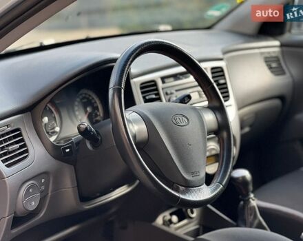 Серый Киа Рио, объемом двигателя 1.5 л и пробегом 265 тыс. км за 3999 $, фото 10 на Automoto.ua