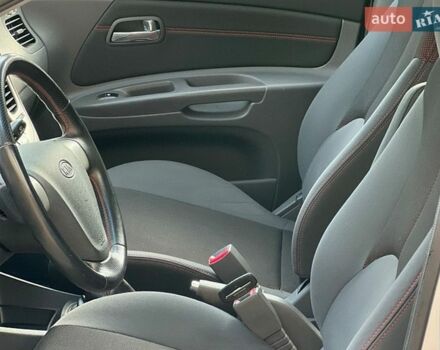 Серый Киа Рио, объемом двигателя 1.5 л и пробегом 265 тыс. км за 3999 $, фото 16 на Automoto.ua