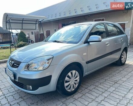 Серый Киа Рио, объемом двигателя 1.5 л и пробегом 265 тыс. км за 3999 $, фото 3 на Automoto.ua