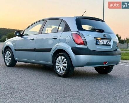 Серый Киа Рио, объемом двигателя 1.5 л и пробегом 279 тыс. км за 4550 $, фото 9 на Automoto.ua