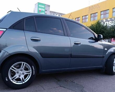 Сірий Кіа Ріо, об'ємом двигуна 1.4 л та пробігом 130 тис. км за 4888 $, фото 2 на Automoto.ua