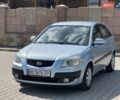 Серый Киа Рио, объемом двигателя 1.49 л и пробегом 278 тыс. км за 3999 $, фото 2 на Automoto.ua