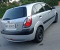 Сірий Кіа Ріо, об'ємом двигуна 1.4 л та пробігом 200 тис. км за 3700 $, фото 2 на Automoto.ua