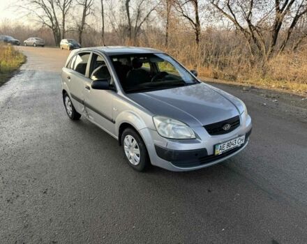Серый Киа Рио, объемом двигателя 1.4 л и пробегом 400 тыс. км за 2700 $, фото 3 на Automoto.ua