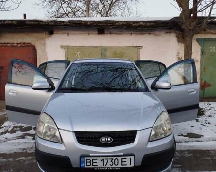 Серый Киа Рио, объемом двигателя 1.4 л и пробегом 146 тыс. км за 5500 $, фото 10 на Automoto.ua