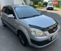 Серый Киа Рио, объемом двигателя 1.4 л и пробегом 259 тыс. км за 5850 $, фото 1 на Automoto.ua