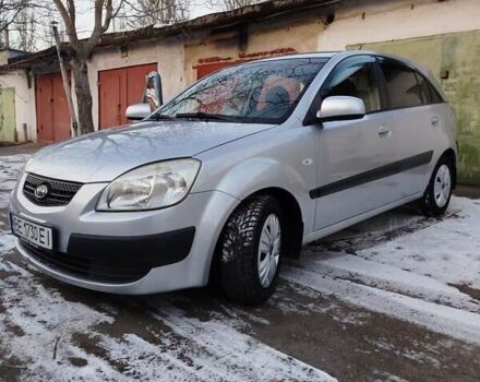 Серый Киа Рио, объемом двигателя 1.4 л и пробегом 146 тыс. км за 5500 $, фото 12 на Automoto.ua