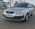 Серый Киа Рио, объемом двигателя 1.4 л и пробегом 147 тыс. км за 5500 $, фото 20 на Automoto.ua