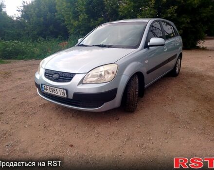 Серый Киа Рио, объемом двигателя 1.4 л и пробегом 161 тыс. км за 4500 $, фото 7 на Automoto.ua