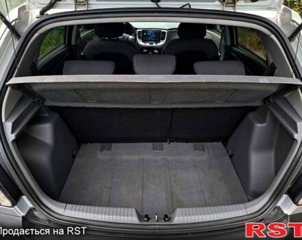 Серый Киа Рио, объемом двигателя 1.4 л и пробегом 187 тыс. км за 5600 $, фото 10 на Automoto.ua