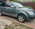 Серый Киа Рио, объемом двигателя 1.4 л и пробегом 315 тыс. км за 4100 $, фото 1 на Automoto.ua