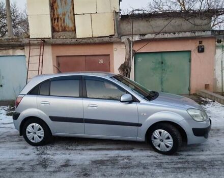 Серый Киа Рио, объемом двигателя 1.4 л и пробегом 146 тыс. км за 5500 $, фото 26 на Automoto.ua