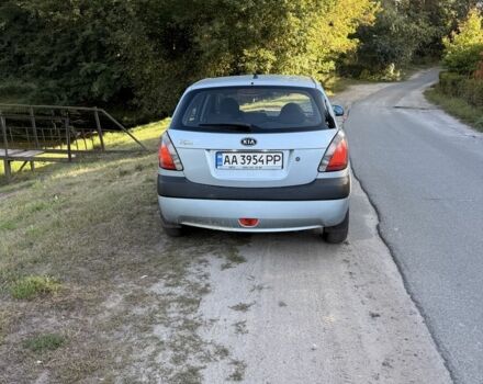 Сірий Кіа Ріо, об'ємом двигуна 1.4 л та пробігом 217 тис. км за 3406 $, фото 1 на Automoto.ua