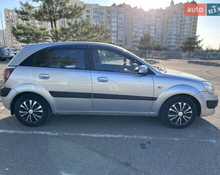Серый Киа Рио, объемом двигателя 1.4 л и пробегом 146 тыс. км за 5700 $, фото 9 на Automoto.ua