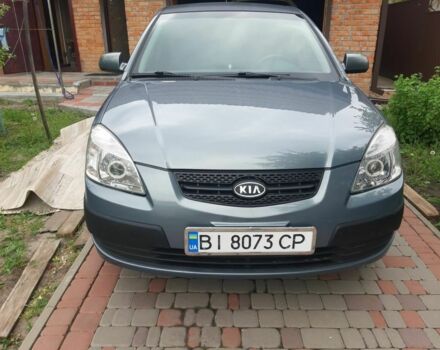 Серый Киа Рио, объемом двигателя 1.4 л и пробегом 315 тыс. км за 4100 $, фото 2 на Automoto.ua